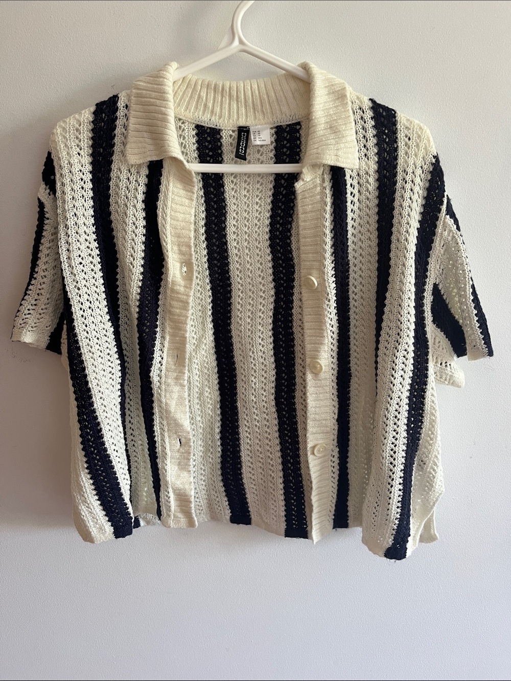 Striped Open-Knit Short Sleeve Sweater - Black & Cream